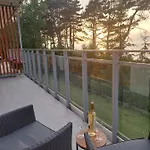 Baltichoff Premium With Sea View, Basen, Spa, Gym, Sauna, Hala Sportowa Z Kortem Tenisowym Appartamento *